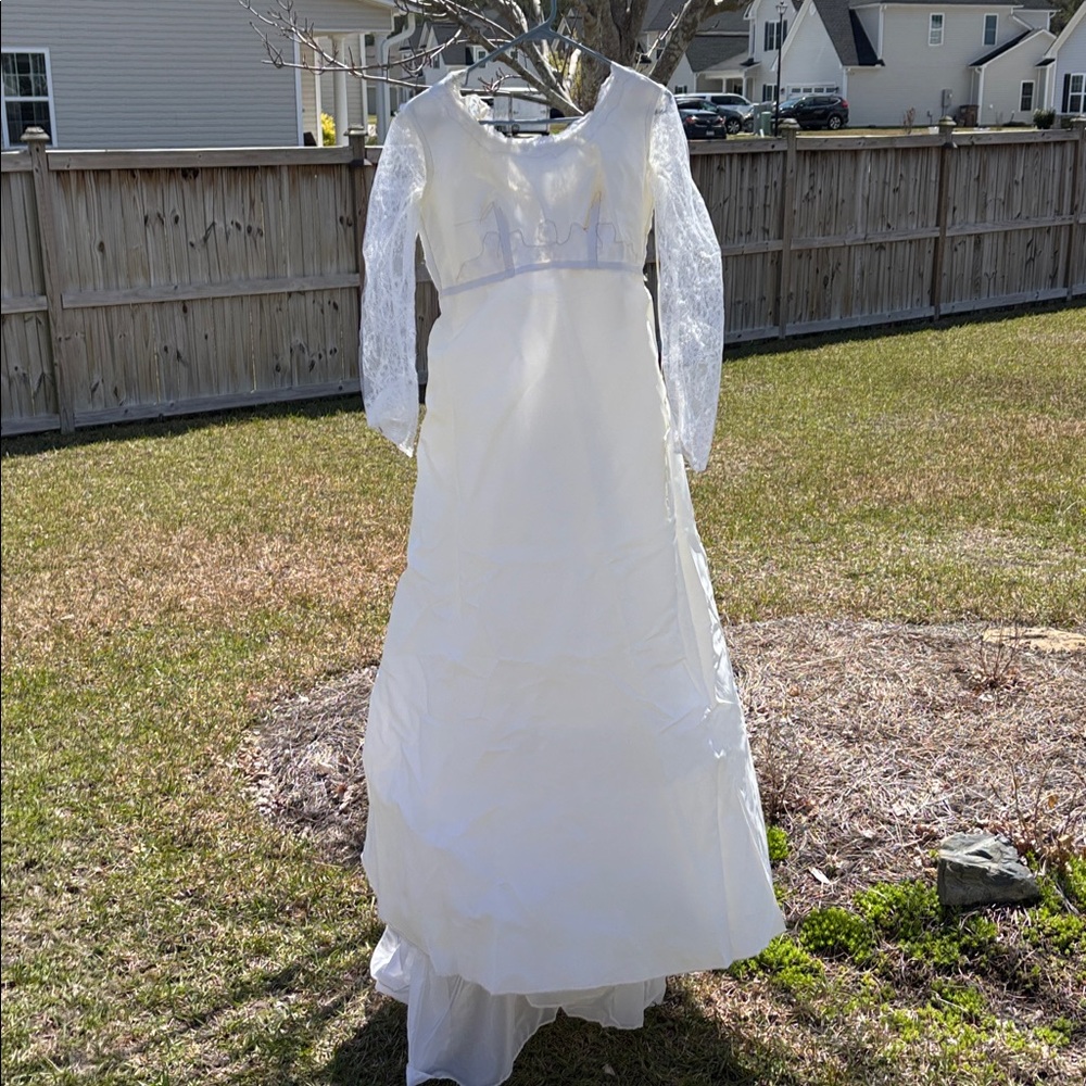 Vintage Long Sleeve White Lace Bridal Dress 1975!